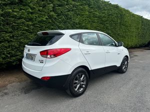 Hyundai ix35 2015 CELEBRATION MODEL 1.7 CRDi - Image 3