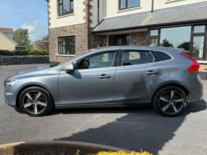 Stunning 162 Volvo V40 R Design! - Image 4