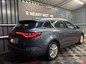 2017 Renault Megane Estate DYNAMIQUE NAV - Image 3