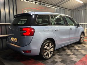 2015 152 Citroen C4 7 Seat Diesel Manual - Image 3