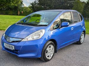 Honda Fit 1.3 AUTOMATIC PETROL HYBRID - Image 3