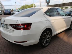 SKODA SUPERB1.6TDI 120BHP AMBITION LTD 5DR HATCHBA - Image 4