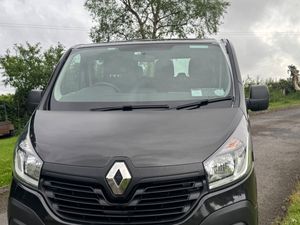 Renault Trafic 2019 9 seater - Image 3