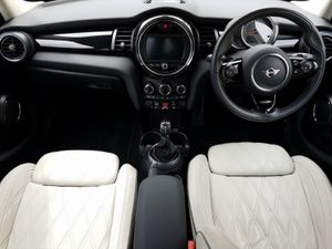 MINI Cooper Cooper Exclusive - Image 4