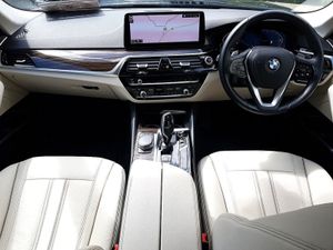 BMW 5 Series 520d SE - Image 4