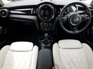 MINI Cooper Cooper Exclusive - Image 4
