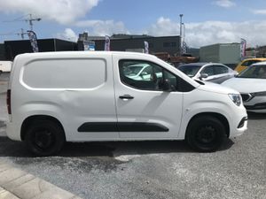 OPEL  Combo 2022 - Image 4