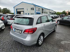 Mercedes-Benz B-Class B 180 D Style 5DR - Image 2