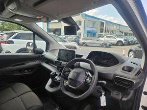 Peugeot Partner Professional Plus 1.5 Blue HDI - Image 4