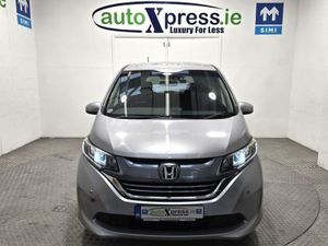 Honda Freed 1.5 Hybrid G SE Automatic  Reversing - Image 3