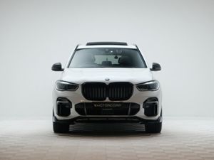 BMW X5 M50d  huge Spec - Image 2