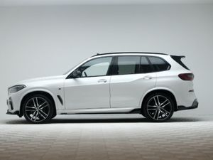 BMW X5 M50d  huge Spec - Image 4