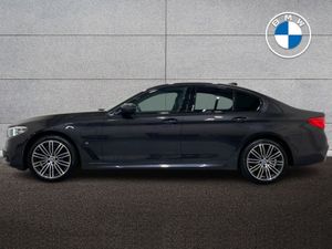 BMW 5 Series 530e M Sport Iperformance Saloon - Image 4