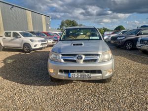 Toyota Hilux 3.0 D4D - Image 2