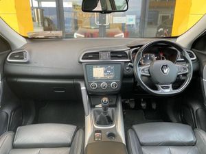 Renault KADJAR Top Spec Diesel GT Line (sunroof) - Image 3