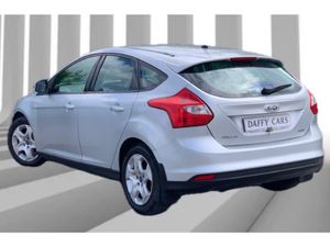 Ford Focus 1.6 Tdci Edge 93bhp 6 SP Speed 5DR 95 - Image 4