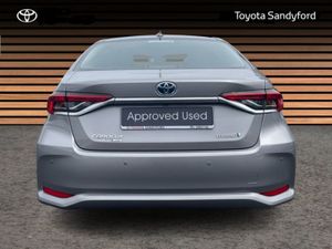 Toyota Corolla Hybrid Luna Saloon // Rear Camera - Image 4