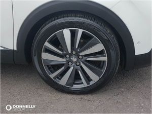 Peugeot 3008 2.0 Bluehdi 180 GT Line Premium 5dr - Image 4