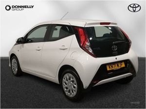 Toyota AYGO 1.0 Vvt-i X-play TSS 5dr - Image 2