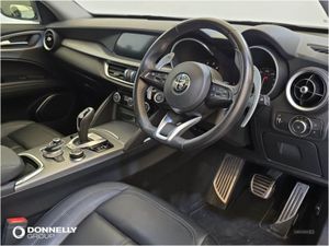 Alfa Romeo Stelvio 2.0 Turbo 200 Sprint 5dr Auto - Image 4
