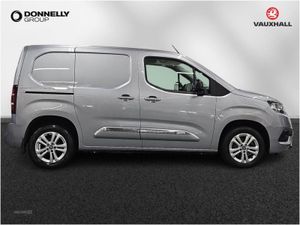 Toyota Proace 1.5d 100 Design Van  6 Speed - Image 3