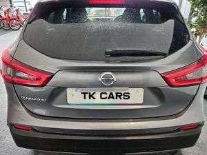 18 NISSAN QASHQAI XE PLUS EDITION - Image 3