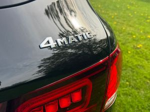 Mercedes-Benz GLC 2021 - Image 3