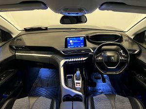 LOVELY PEUGEOT 3008 ALLURE COMMERCIAL AUTO 2018 - Image 4