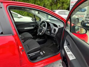 Toyota Vitz 2015 35K Miles Push start immobiliser - Image 3
