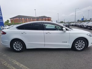 FORD MONDEO 2.0 TITANIUM AUTOMATIC PETROL HYBRID - Image 4