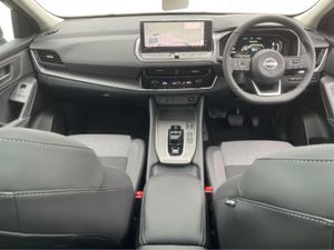 Nissan Qashqai MY25 SV Premium HYBRID Automatic - Image 3