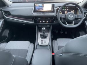 Nissan Qashqai MY25 SV PREMIUM 1.3 T 140 bhp - Image 4