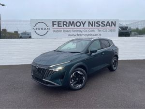 Nissan Qashqai SV PREMIUM 1.3 T 140 bhp - Image 4
