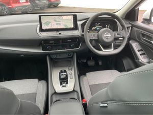 Nissan Qashqai MY25 SV Premium HYBRID Automatic - Image 4
