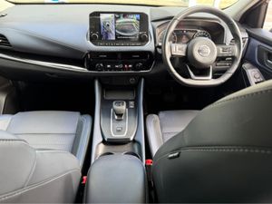 Nissan Qashqai Leather SV PREMIUM Automatic MHEV - Image 3