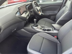 Nissan Juke 2025 SV PREMIUM Digital Dash - Image 3