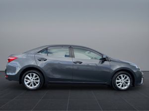 Toyota Corolla 1.4 D-4D LUNA 4DR - Image 2