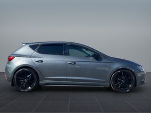 SEAT Leon 1.6 TDI CR SE 104BHP 5DR 105PS - Image 2