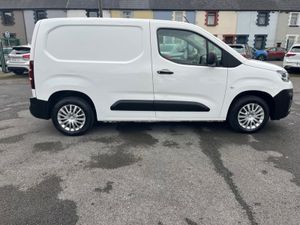 Citroen Berlingo K9 LX 1.5 BLUEHDI 75 650KG M 3 - Image 2