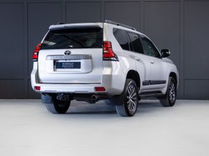 2023 Toyota Land Cruiser LWB 2 Seat Commercial - Image 3