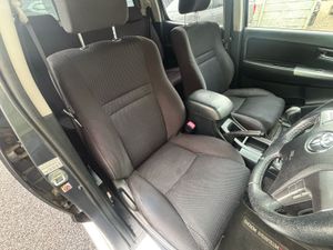 2015 Toyota Hilux 3.0 D4D 171 Invincible Crewcab - Image 4