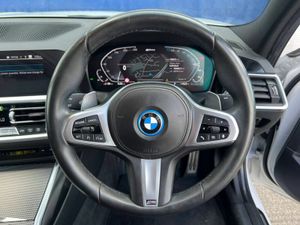 BMW 3-Series 330e M-SPORT COMPETITION PACK 2.0 HYB - Image 4