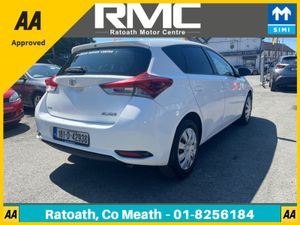 Toyota Auris 1.4 D-4d Terra Commercial - Image 3