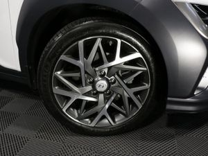 Hyundai Kona Hybrid Executive 1.6l Petrol Compact - Image 3
