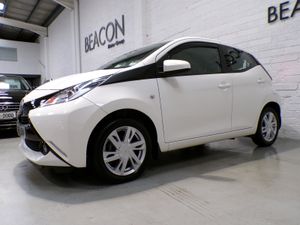 IRISH CAR*ONLY 17,000 MILES*AUTO*TOYOTA AYGO X-PLA - Image 4