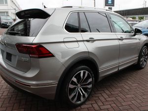 VOLKSWAGEN TIGUAN 4MOTION R-LINE AUTOMATIC DIESEL - Image 4