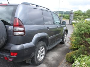 TOYOTA LANDCRUISER  LWB GX, 2004 - Image 3