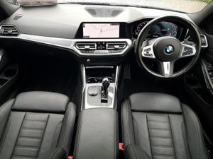 BMW 3 Series 330e M Sport Pro - Image 4
