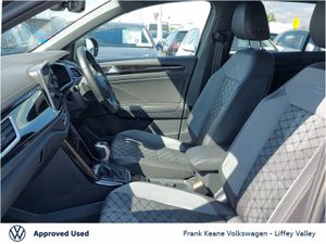 Volkswagen T-Roc R-line Auto 1.5tsi 150BHP  rear - Image 4