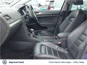 Volkswagen e-Golf Executive 32kwh 136BHP  17  Mad - Image 4